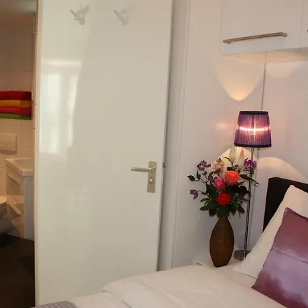 Apartment De Schutse Bergen